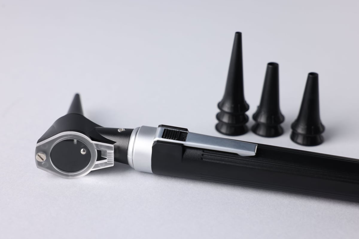 Professional microsuction and otoscope equipment for ear examination